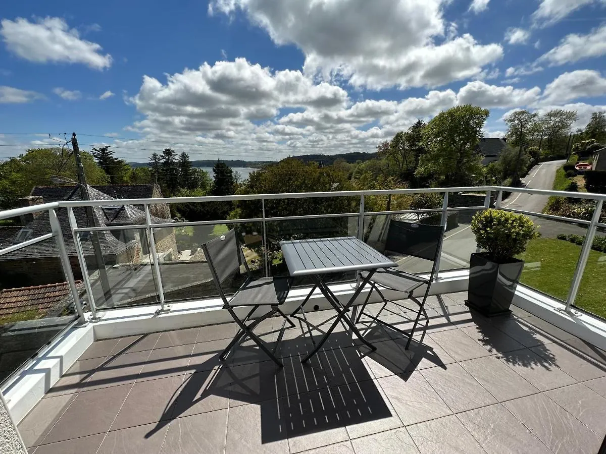 Appartement De Charme Expose Sud Avec Vue Mer Carantec Apartment